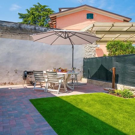 Family House Bivio Villa Peschiera del Garda Eksteriør billede