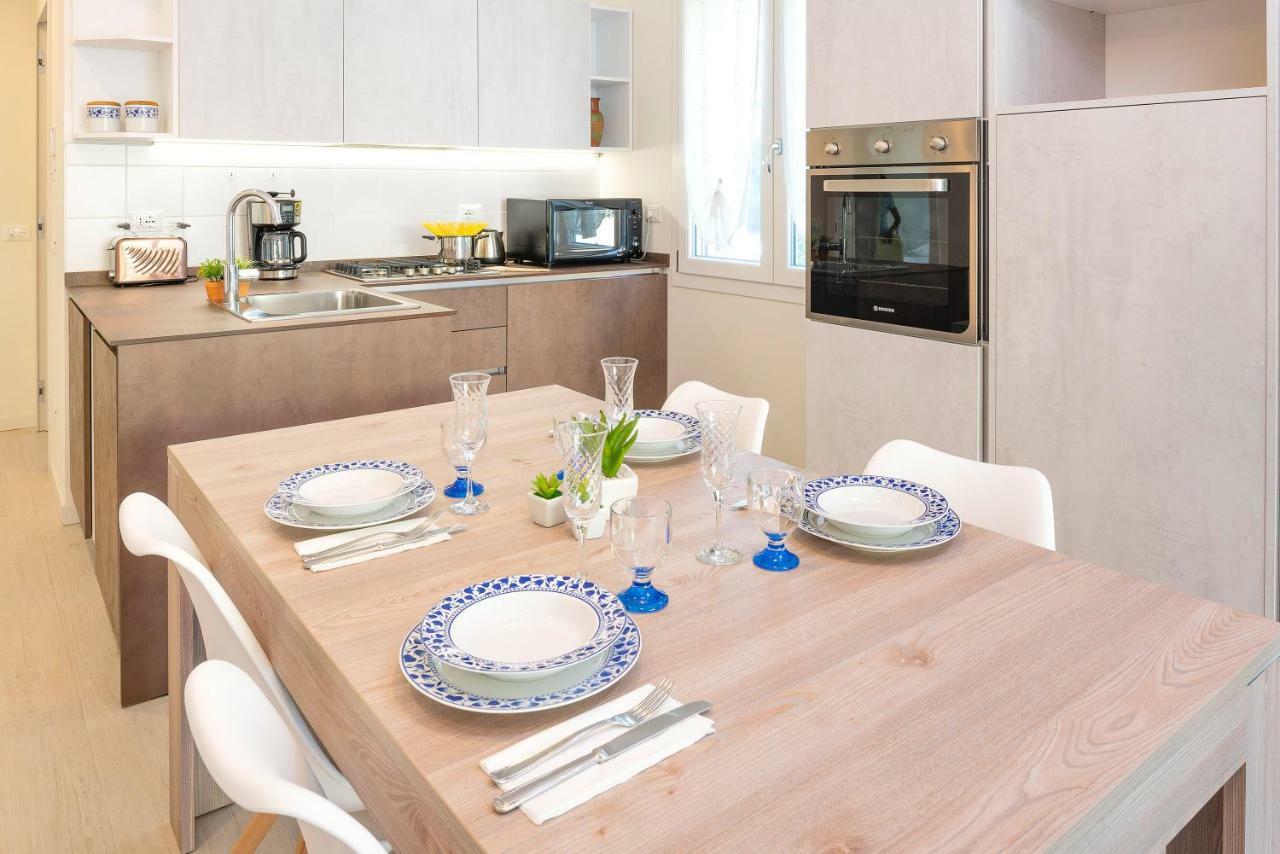 Family House Bivio Villa Peschiera del Garda Eksteriør billede