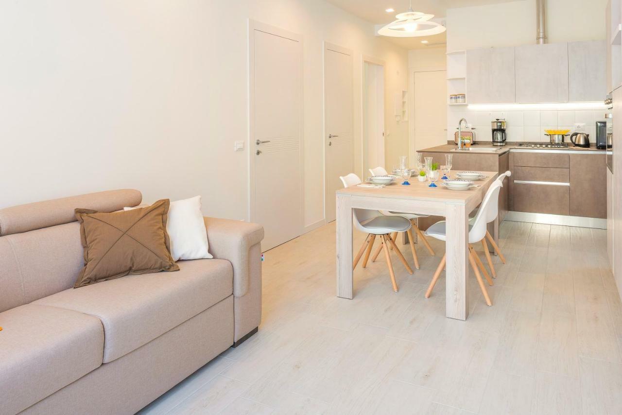 Family House Bivio Villa Peschiera del Garda Eksteriør billede
